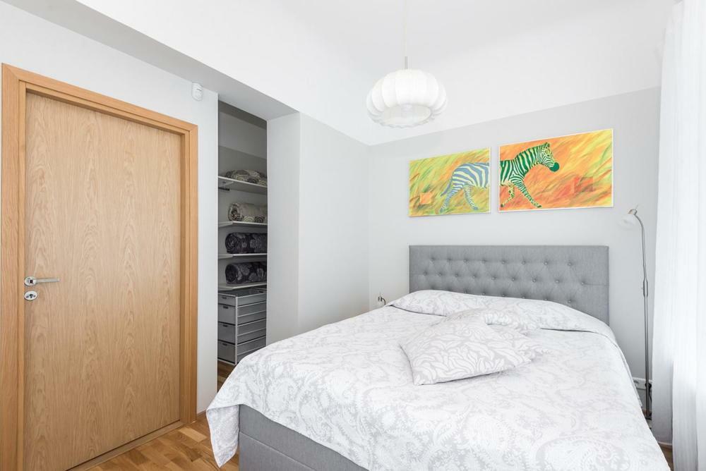 Kuninga City Center Apartment Parnu Luaran gambar