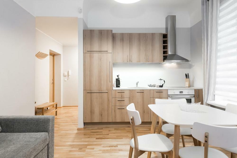 Kuninga City Center Apartment Parnu Luaran gambar